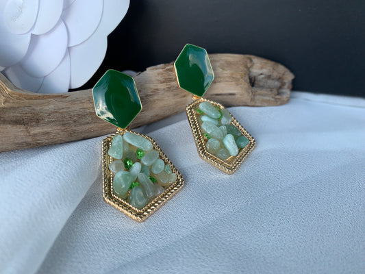 Vintage green stone earring